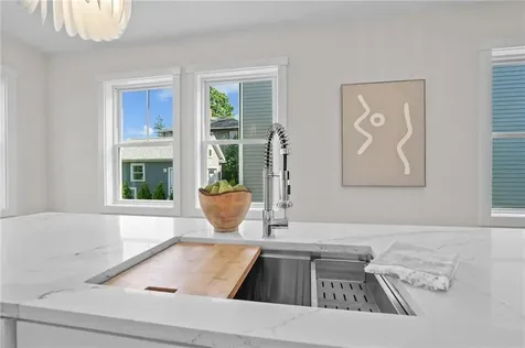 12 Duke Street East Greenwich RI 02818