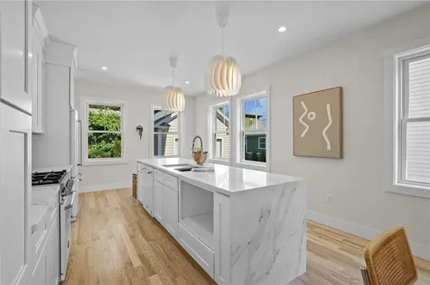 12 Duke Street East Greenwich RI 02818