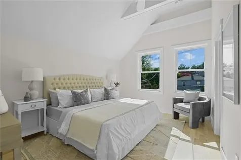 12 Duke Street East Greenwich RI 02818