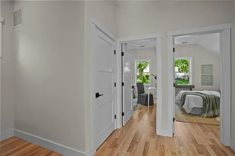 12 Duke Street East Greenwich RI 02818