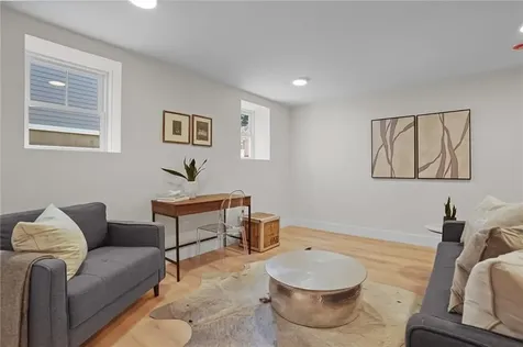 12 Duke Street East Greenwich RI 02818