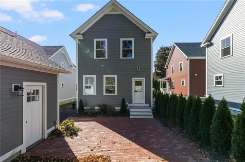 12 Duke Street East Greenwich RI 02818