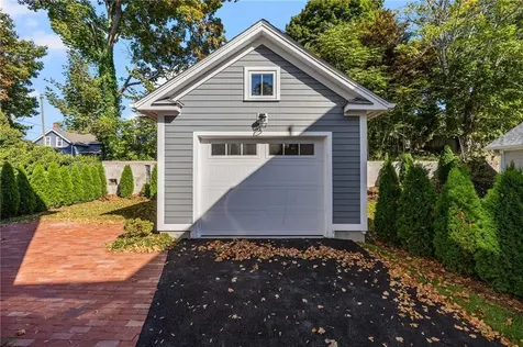 12 Duke Street East Greenwich RI 02818