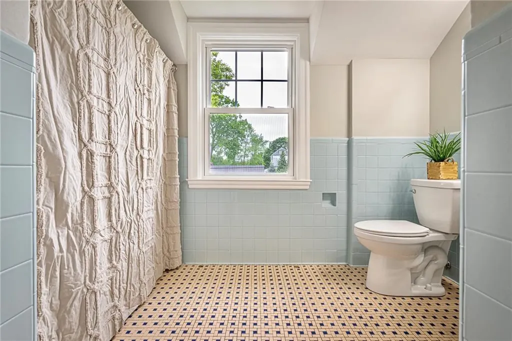152 Chace Avenue Providence RI 02906
