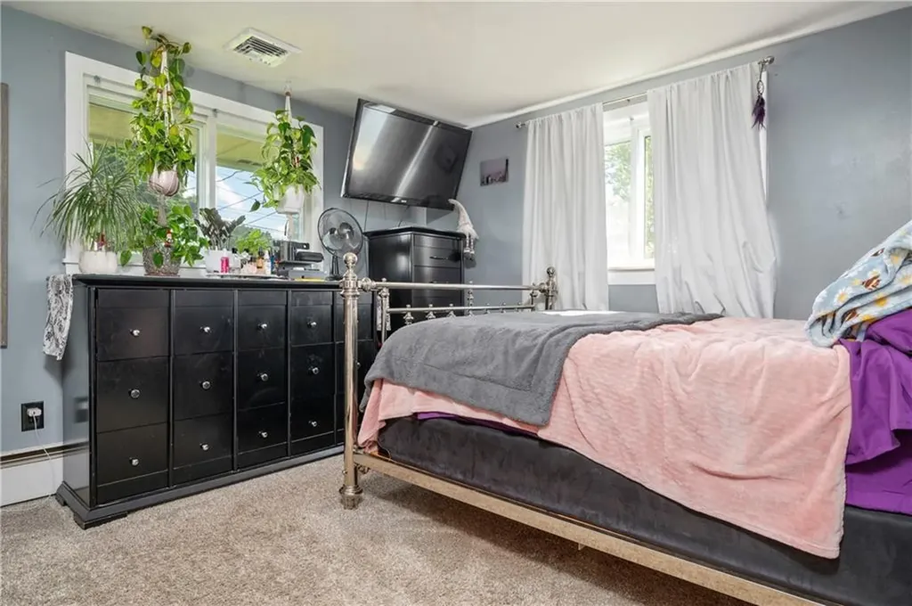 12 Commodore Avenue Warwick RI 02888