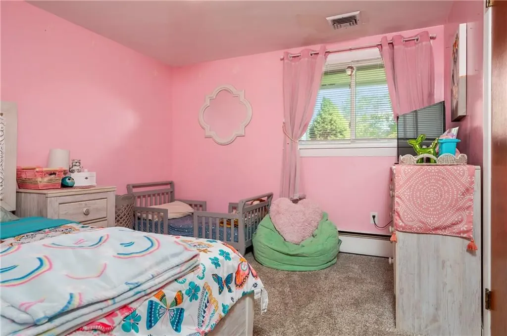 12 Commodore Avenue Warwick RI 02888
