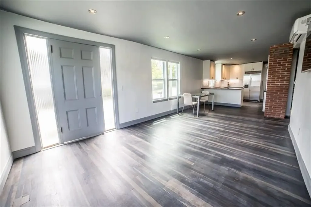 107 Tallman Avenue Portsmouth RI 02871