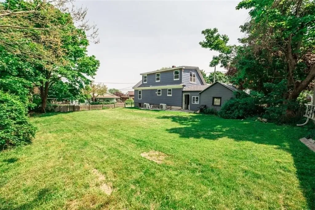 107 Tallman Avenue Portsmouth RI 02871