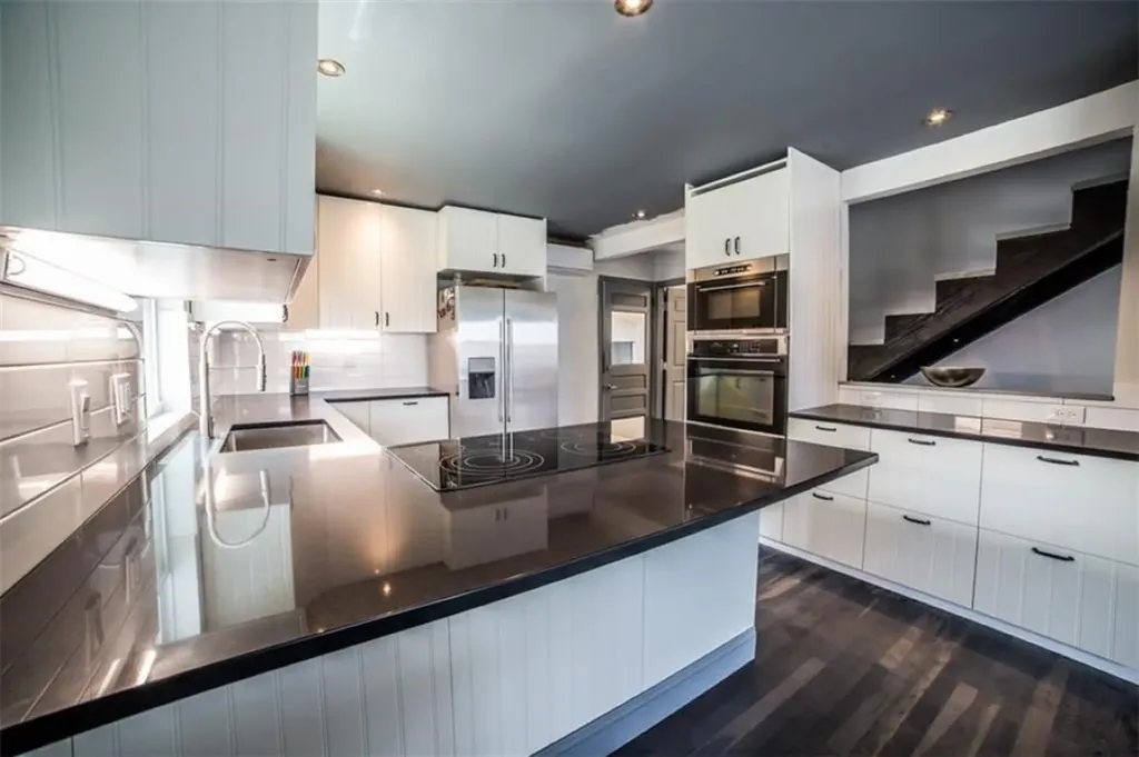 107 Tallman Avenue Portsmouth RI 02871