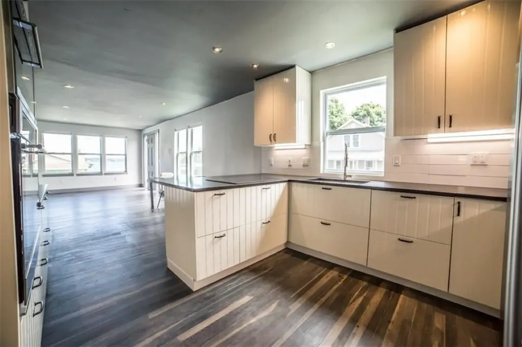 107 Tallman Avenue Portsmouth RI 02871