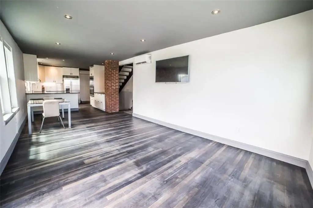 107 Tallman Avenue Portsmouth RI 02871