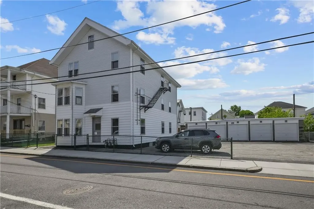 122 Sylvian Street Central Falls RI 02863
