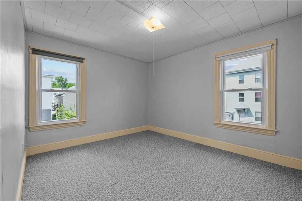 122 Sylvian Street Central Falls RI 02863