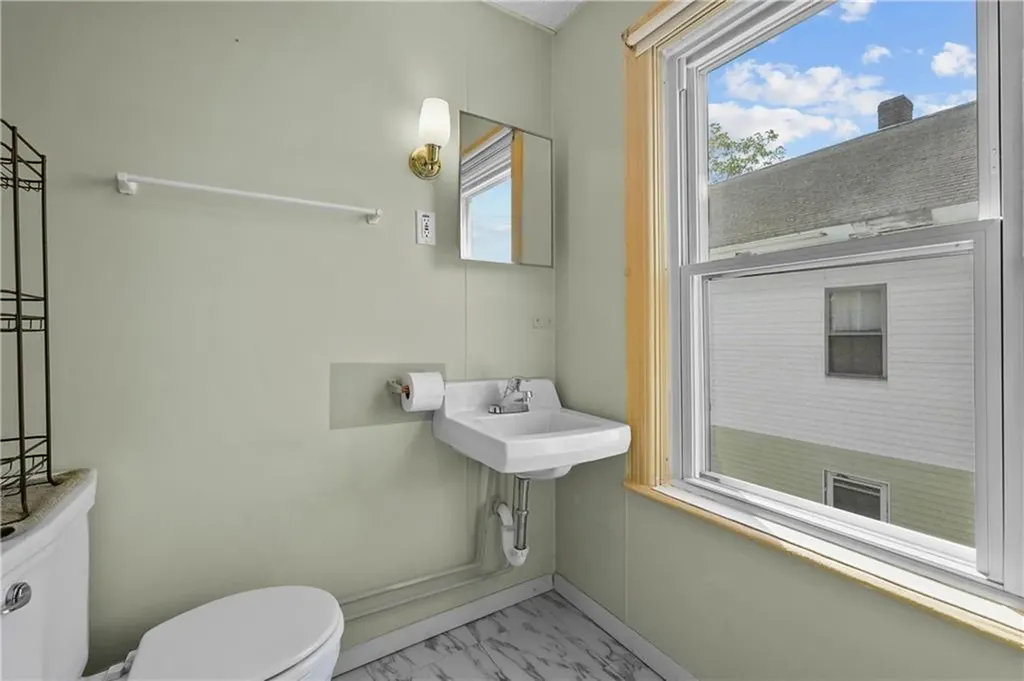 122 Sylvian Street Central Falls RI 02863