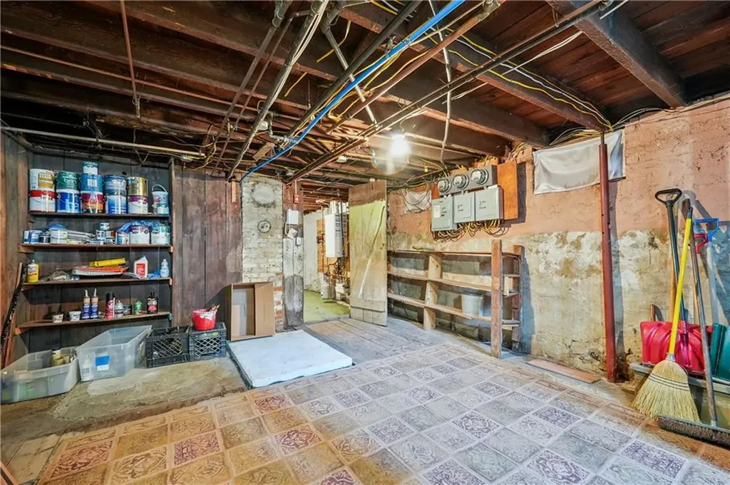 122 Sylvian Street Central Falls RI 02863