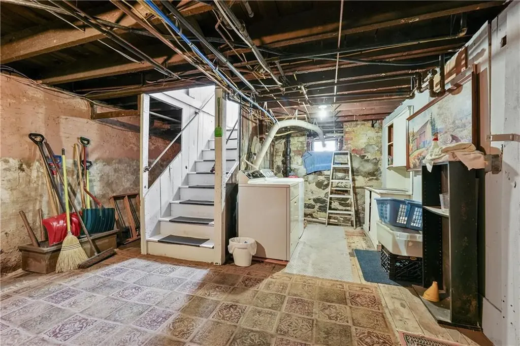 122 Sylvian Street Central Falls RI 02863