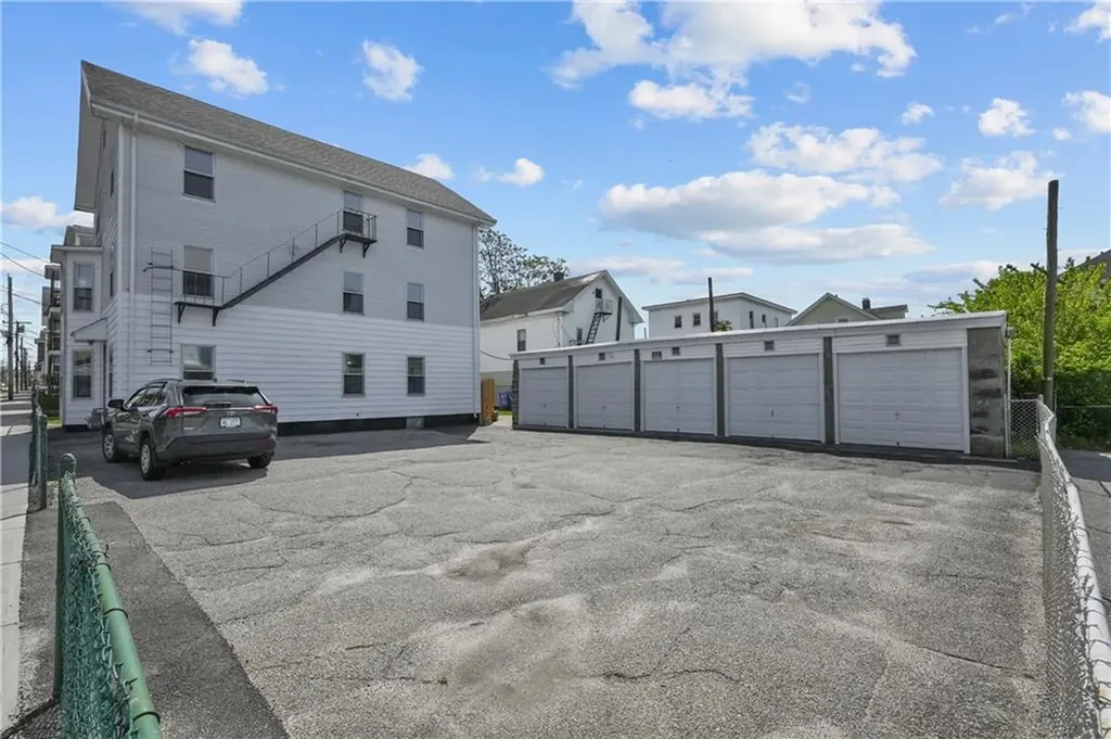 122 Sylvian Street Central Falls RI 02863