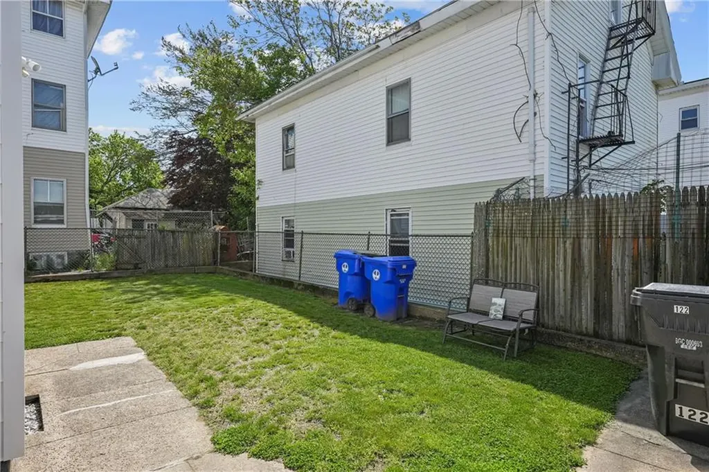 122 Sylvian Street Central Falls RI 02863