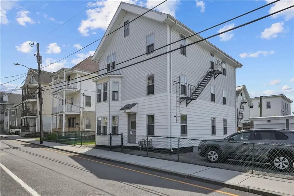 122 Sylvian Street Central Falls RI 02863