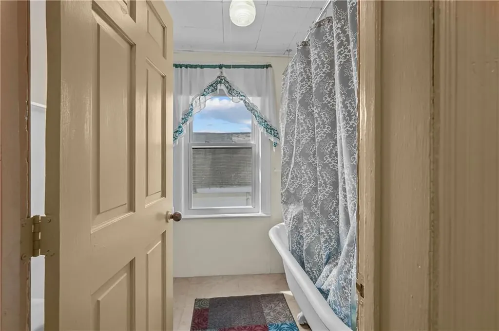 122 Sylvian Street Central Falls RI 02863