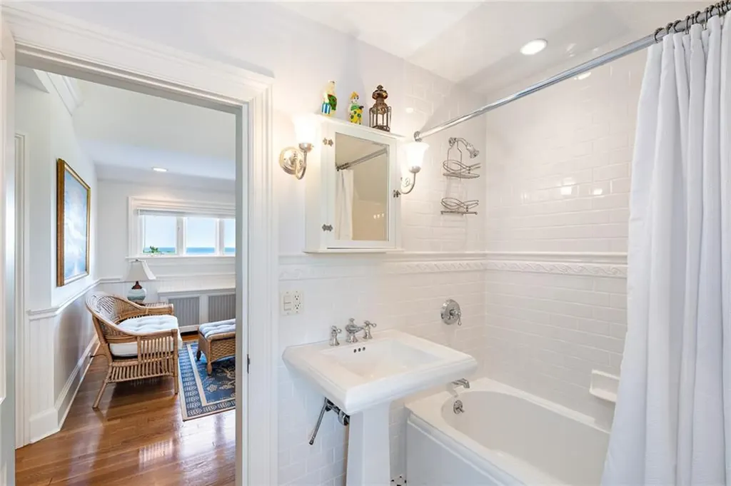 8 Manatuck Avenue Westerly RI 02891