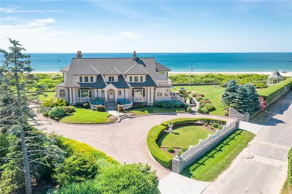 8 Manatuck Avenue Westerly RI 02891