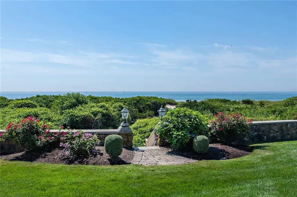 8 Manatuck Avenue Westerly RI 02891