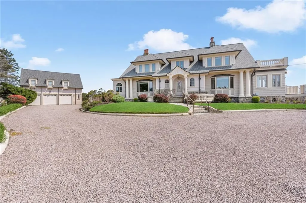 8 Manatuck Avenue Westerly RI 02891