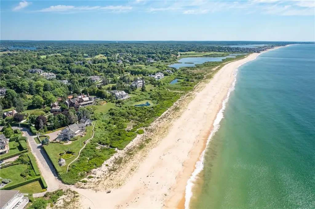 8 Manatuck Avenue Westerly RI 02891