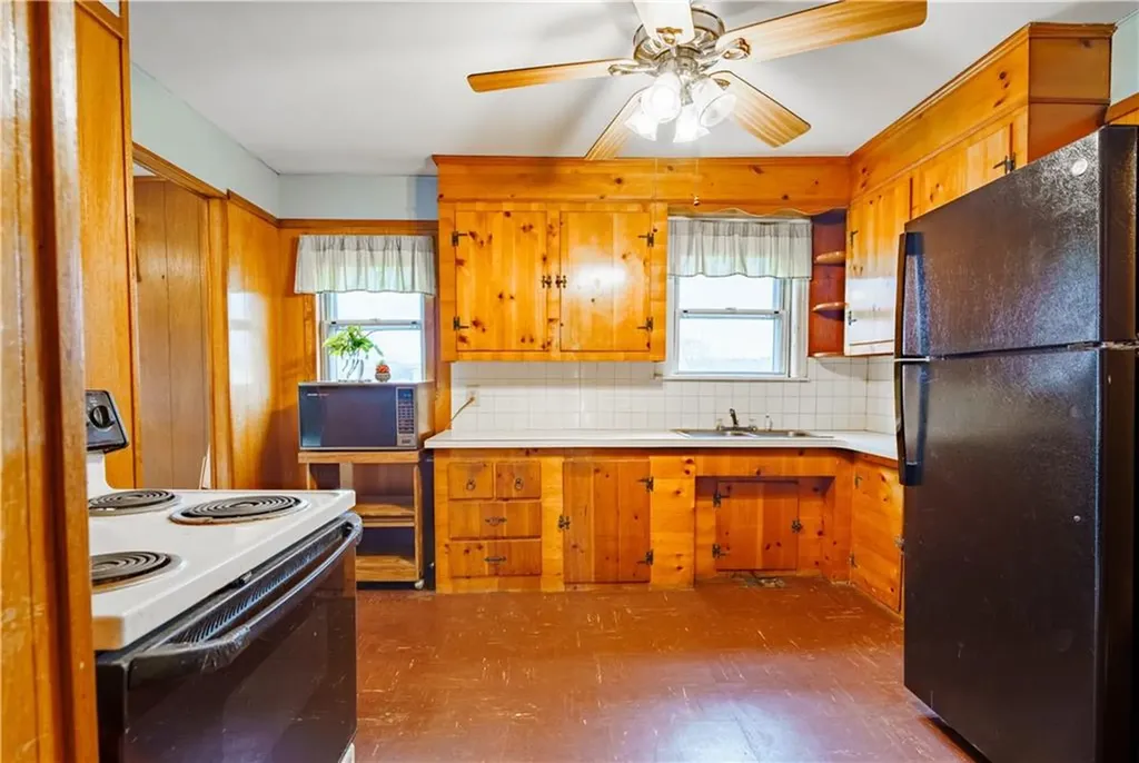 12 Walker Street West Warwick RI 02893