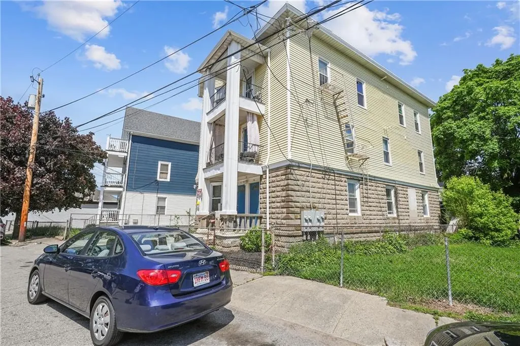 12 Magnolia Street Pawtucket RI 02860