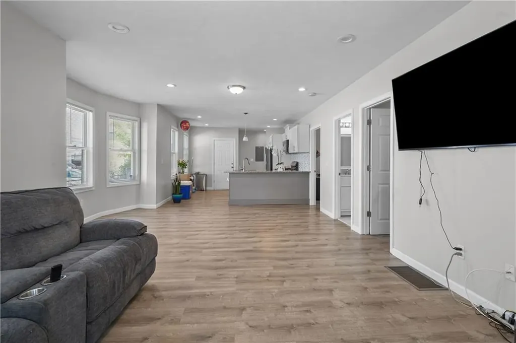12 Magnolia Street Pawtucket RI 02860