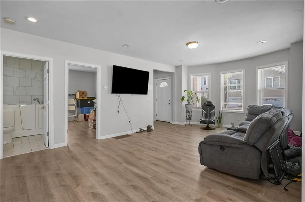 12 Magnolia Street Pawtucket RI 02860