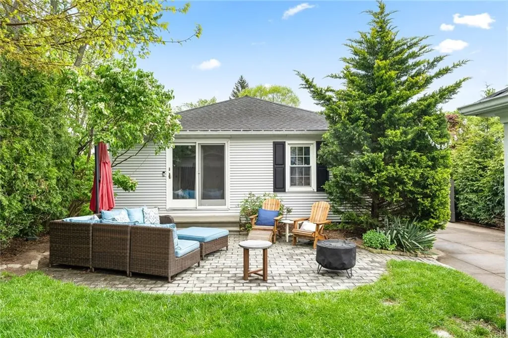 135 Albert Avenue Cranston RI 02905
