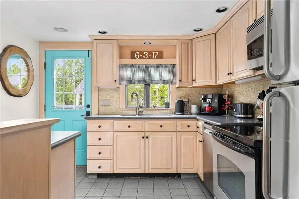 135 Albert Avenue Cranston RI 02905