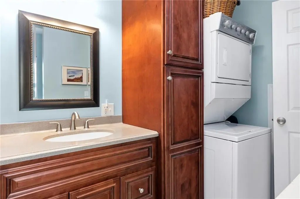 200 East Shore Drive Exeter RI 02822