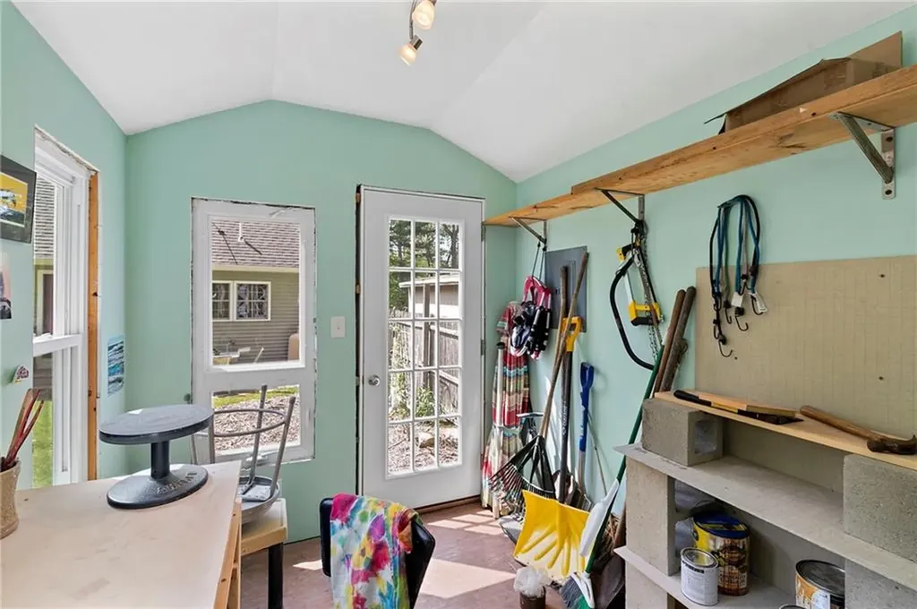 200 East Shore Drive Exeter RI 02822