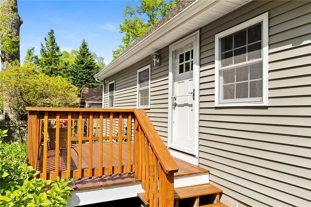200 East Shore Drive Exeter RI 02822
