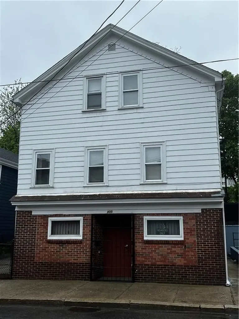 800 Douglas Avenue Providence RI 02908