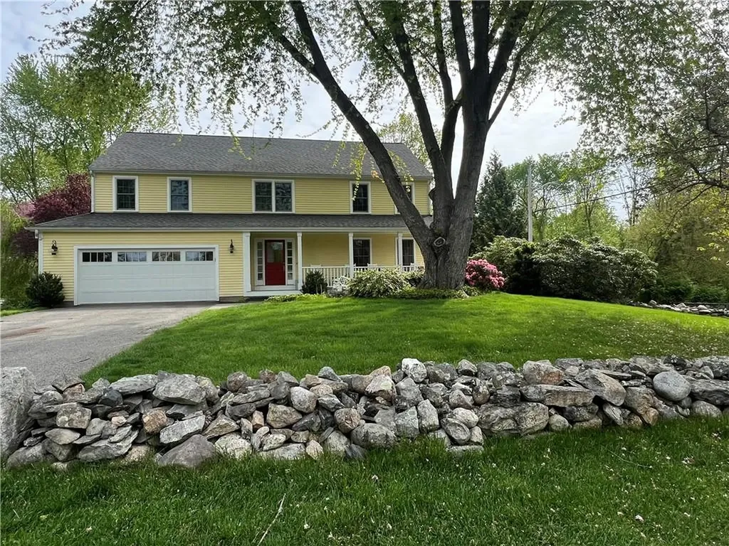 24 Sunnyside Drive Cumberland RI 02864