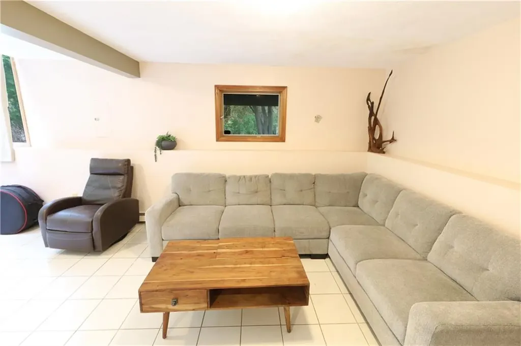 402 Sampan Avenue Jamestown RI 02835