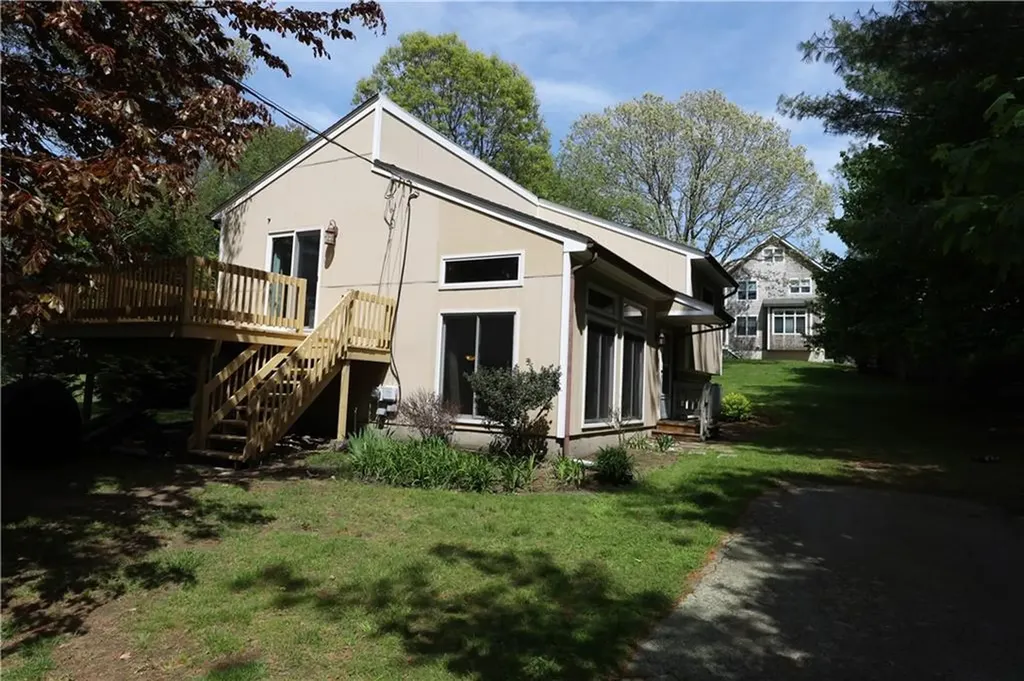 402 Sampan Avenue Jamestown RI 02835