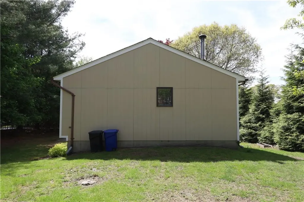 402 Sampan Avenue Jamestown RI 02835