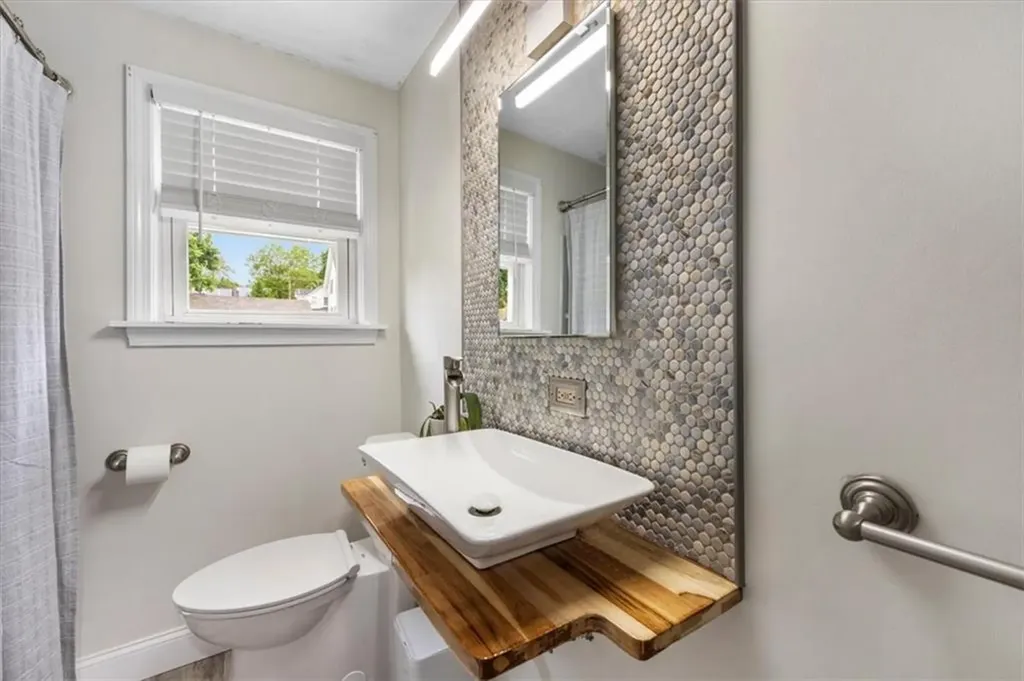 38 E Barrows Street Cumberland RI 02864