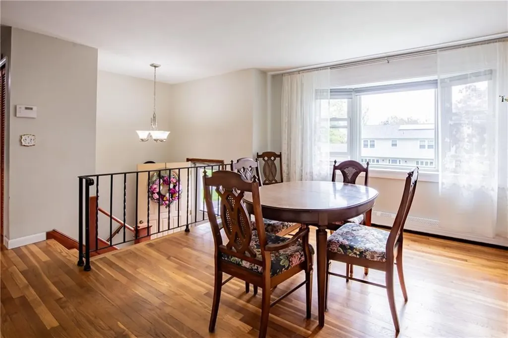 25 Cheryl Avenue Portsmouth RI 02871