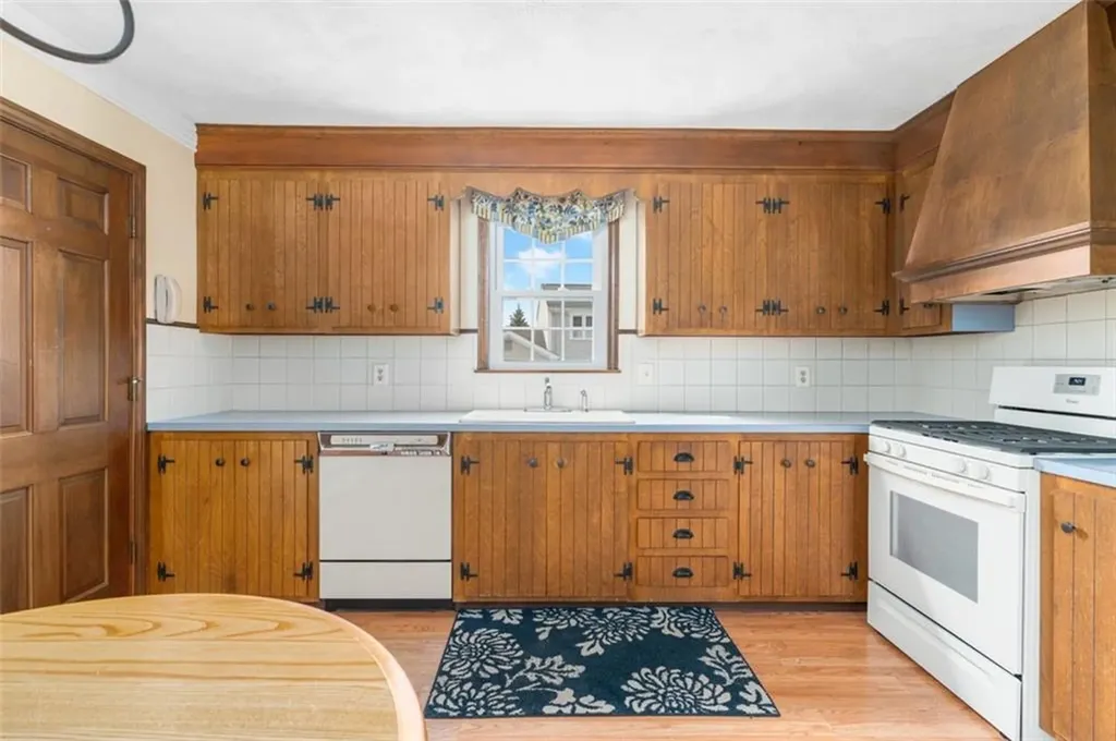 32 Carriage Way North Providence RI 02904
