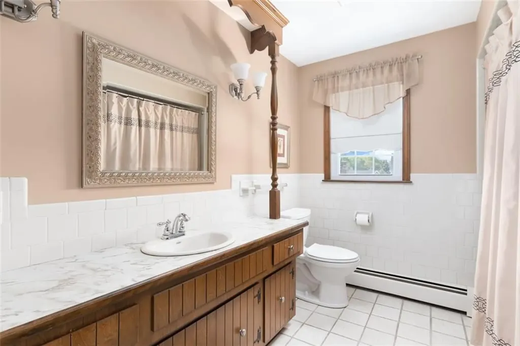 32 Carriage Way North Providence RI 02904