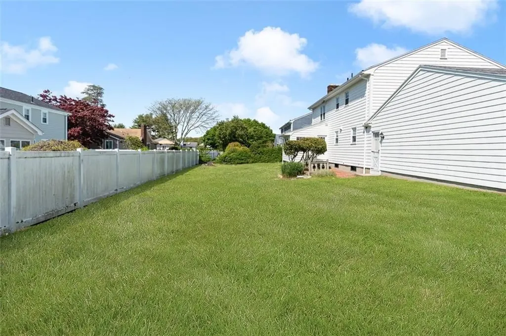 32 Carriage Way North Providence RI 02904