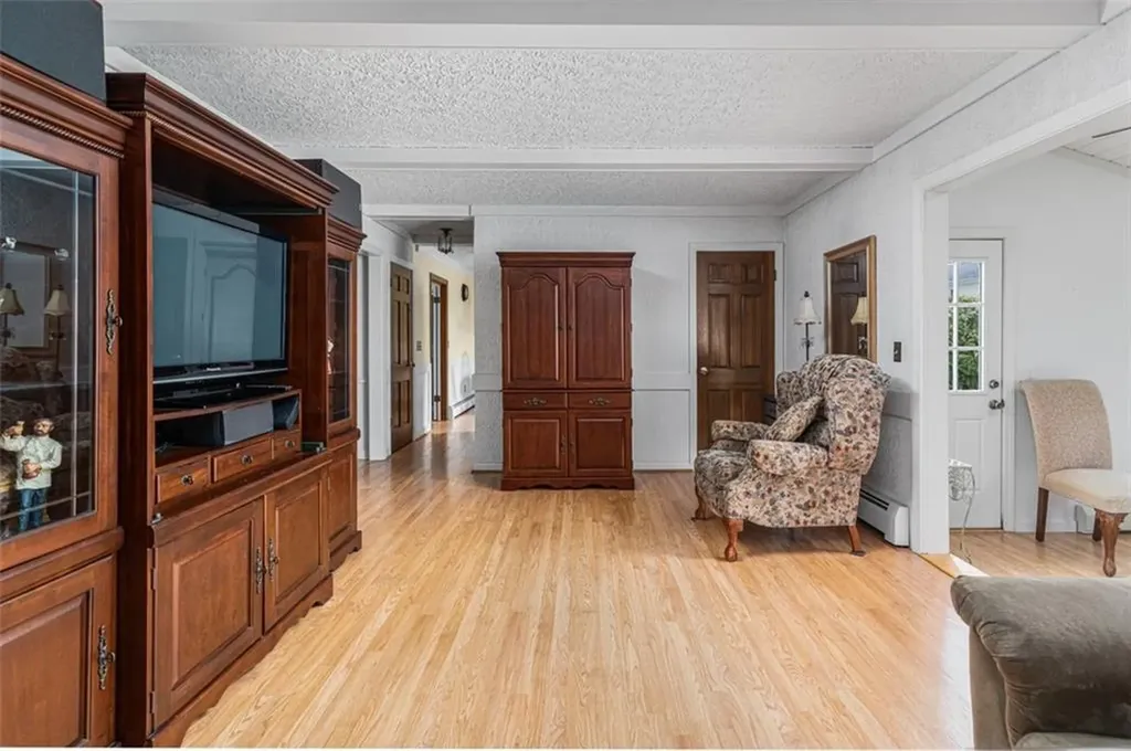 32 Carriage Way North Providence RI 02904
