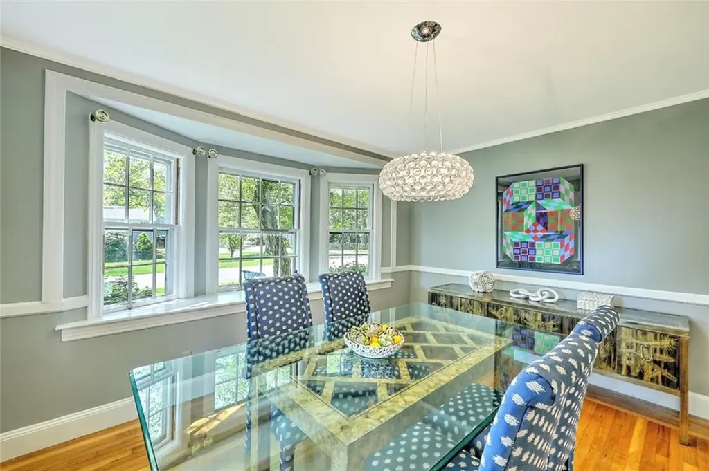20 Winthrop Drive Barrington RI 02806